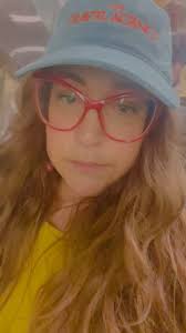 Betty Bloom. (@bettybloomsocialclub) • Instagram photos and videos