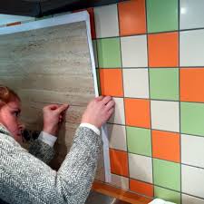 Wunderbar Pvc Wandbelag Selbstklebend Beeindruckend Pvc Fliesen Von Selbstklebende Pvc Fliesen Fur Die Wand Photo Haus D Pvc Fliesen Fliesen Fliesen Verfugen