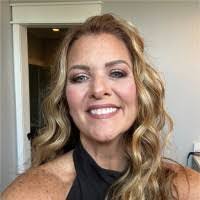 Stephanie Lanham's Instagram, Twitter & Facebook