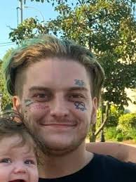 Hi can anyone remove the baby please? Would like to use this photo of my  mother in law for her funeral service, thanks.