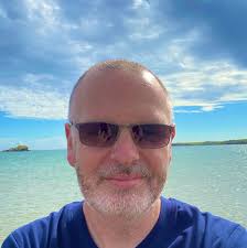 Good morning.....it's race day 🥳🥳 See you soon our 'Bob' Whose who Robert  Birt 👀 🤔 💜💜