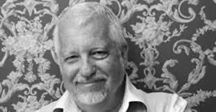 Tales of Mystery and Imagination: Dan Simmons: Death Of The Centaur