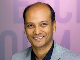 Funke Oba's Instagram, Twitter & Facebook