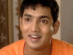 कोणताही गाजावाजा न करता मराठी कलाकार बनला कोरोना वॉरियर, गेल्या आठ  महिन्यांपासून करतोय मुंबईकरांची सेवा