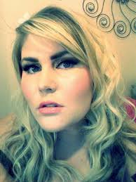 Laura L.'s (lauralightmua) Photos