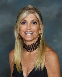 Sharon Ecker's Instagram, Twitter & Facebook