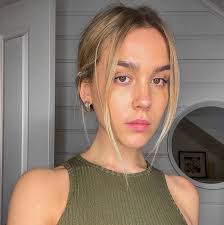 Maddison Davis's Instagram, Twitter & Facebook