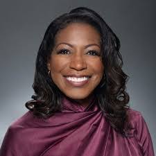 Elizabeth Rasberry's Instagram, Twitter & Facebook