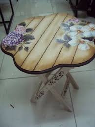 Ahsap Boyama Papatya Sehpa Modelleri Google Da Ara Decoupage Furniture Paint Furniture Painting Furniture Diy