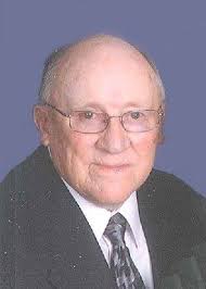 Kenneth William Voss was born