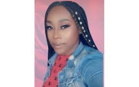 Samantha Garner's Instagram, Twitter & Facebook