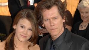 Kevin bacon left home at the age of 17, in order to develop his career in theatre in new york. Schauspieler Kevin Bacon Sex Halt Mich Jung