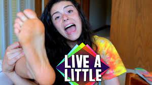 Wanna go barefoot? | Live A Little - YouTube