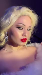 Old Hollywood Glam #marilynmonroe #makeupartist #oldhollywoodglam  #blondehair #oldhollywood #vintage #coquette #dollette #lanatok #marilyn  #makeuptutorial #lightmakeup #femmefatale #divinefeminine ...