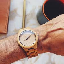 Norma Ahsap Kol Saati Sikligin En Dogal Halini Temsil Ediyor Roarcraft Wood Watch Accessories Wood