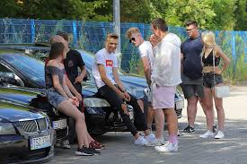 Jun 20, 2021 · legia: Zlot Tuningowanych Samochodow I Motocykli Zobacz Zdjecia Mercedesow Bmw Audi Seatow A Nawet Seicento Express Ilustrowany