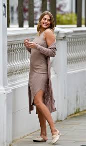 Watch video stream ► betwinner1.com and play in live mode! Love Island S Arabella Chi Goes Braless In Tight Nude Midi Dress For Outdoor Photoshoot In Chelsea Duk News