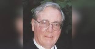 Patricia Hallenbeck's Instagram, Twitter & Facebook