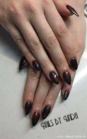 Die basis könnte ruhig auch matt oder hellrosa sein. 50 Schwarze Nageldesign Muster