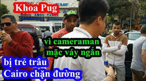 Khoa và bạn gái thực sự chiếm được nhiều cảm tình của người xem nhờ cách troll nhau vui vẻ, hài hước. Khoa Pug Bá»‹ Tráº» Trau Cairo Cháº·n Ä'Æ°á»ng Vi Cameraman Máº·c Vay Ngáº¯n Khi Ä'i Äƒn Street Food Ai Cáº­p Youtube