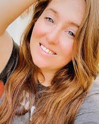 Kristina Cobb's Instagram, Twitter & Facebook