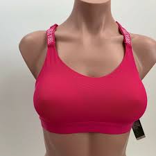 This lightly lined sports bra turns looking cute into a competitive sport with a scoop neckline and removable padding. Lightweight By Victoria S Secret Vsx Sport Bra Pink Hot 32 D Wireless For Sale Online Ebay