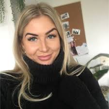 OH WE'RE SOOO BACK (or whatever Gen Z say) I've rejoined LADbible Group as  a Freelance Account Director until the end of Q4. Excited to be back 🔥 🤳 