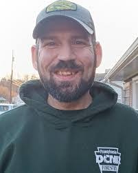 Jared Lind's Instagram, Twitter & Facebook