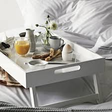 Esini Simartmak Icin Neler Yaparsiniz Yatakta Kizlarsoruyor