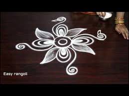 How To Draw Small And Simple 5 Dots Sikku Kolam Youtube Small Rangoli Design Simple Rangoli Kolam Designs