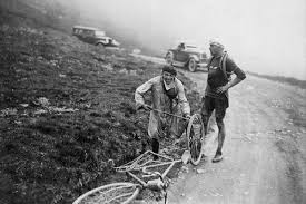 Tour De France In The Early 1930s Tour De France Cycling Pictures Cycling Photography