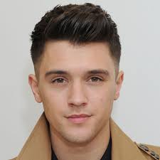 Short Hair Pompadour Men Side Part Pompadour Short Men S Mens Hairstyles Pompadour Mens Haircuts Short Pompadour Haircut