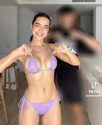 Las fotos más calientes de Àngela Mármol de las que todos hablan -  DailyBase.com - ES