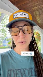 Replying to @jaminato. She helped out all the boy moms. Here’s what girl  moms need to know about dropping your daughter off at college:, 1- Your  daughter WILL choose a color scheme., 2- Nothing that ...