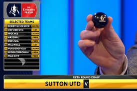 Time tonight, ball numbers, how to watch live and when the fixtures are katherine lucas 1/11/2021. What Time Is The Fa Cup 4th Round Draw Tonight Wales Online