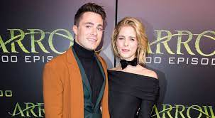 Emily bett rickards is a beautiful american actress who is best known for her appearance in the series 'arrow'. Who Is Emily Bett Rickards Partner A Look At Emily S Dating Life Thenetline