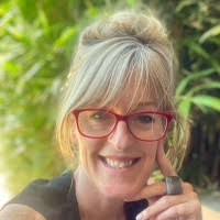 18900+ "Donna At" profiles