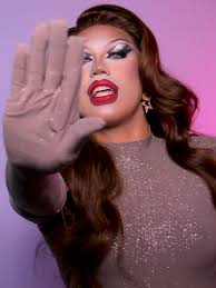 CUASIMODA: Segmento Extra con Emma de Rey