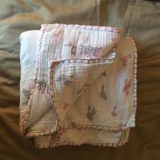 Upcycled Muslin Wraps To Toddler Blanket Had So Many Spare Wraps And Was Looking For A Light Summer Diy Muslin Blankets Muslin Baby Blankets Diy Baby Blanket