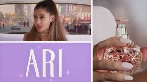 This eau de parfum roller ball is the perfect essential to your bag. Ariana Grande Perfume Vip Box Ariana Grande Songs
