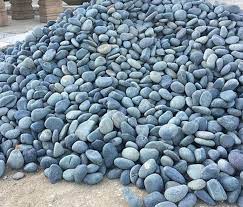 Sama halnya dengan batu kerikil kacang, batu taman ini juga berasal dari perairan sungai atau kali. Harga Batu Koral Sikat Putih Hitam Per M2 Juli 2021