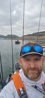 Smallmouth bass relating to structure