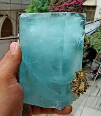 Catawiki Online Auction House Terminated Gemmy Natural Sky Blue Color Aquamarine 95 X 64 X 120 Mm 906 Gm Blue Sky Blue Color Color