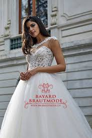 Perlen im angebot große auswahl top marken perlen bei kaufland.de entdecken & sparen jetzt bestellen! Hochzeitskleid St Gallen Brautkleid Hochzeitskleid Bayard Brautmode