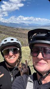 Spring has finally sprung 🌼✊ so that means Wednesday night meet ups at Big  Bend had begun. Dirt has been pretty hero from the last storm so come get a  slice of