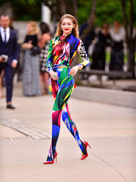 See more ideas about gigi hadid, gigi hadid outfits, hadid. Gigi Hadid Responds After Fans Criticize Style For Not Being Sexy Enough