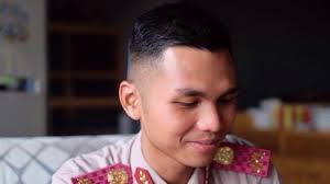 Jika ia mengenakan sepatu, potongan rambut dapat menempel di sol sepatunya, dan terbawa masuk ke dalam rumahnya. 5 Fakta Menarik Soal Senna Taruna Akpol Yang Ditinggalkan Nikah Demi Anak Amien Rais Bangka Pos