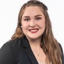 ✨ Graduate Student Spotlight: Diana Humble ✨ Originally from Stewartville,  Minnesota, near the famed Mayo Clinic, Diana Humble has taken an inspiring  journey to pursuing a Ph.D. in Communication here at UofM.