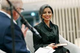 Svaret är nej, det skulle jag inte göra. Sara Omar Mine Ord Kan Aendre Ikast Brandenyt