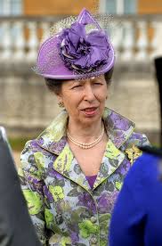 La regina elisabetta il 21 aprile compie 90 anni e ha già festeggiato il giubileo d'argento e quello di diamante del suo regno. Ø§Ù„Ø¶Ø±ÙˆØ±ÙŠØ§Øª ÙØ§ÙƒÙ‡ÙŠ ØªØ¯Ø§Ø®Ù„ Cappellini Regina Elisabetta Artsandmusiccenter Com